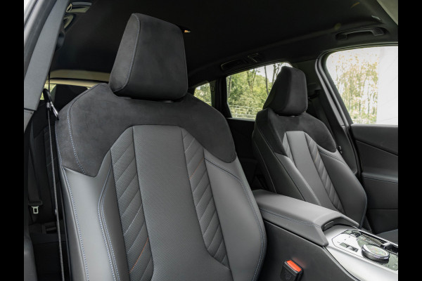 BMW X3 30e xDrive M-Sport - Trekhaak - ACC - Verwarmd Stuurwiel