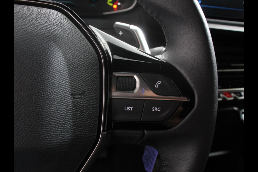 Peugeot 2008 1.2 Hybrid 145 Style Automaat Climate control Cruise control Apple Carplay/ Android Auto led Lichtmetalen velgen Parkeersensoren Camera