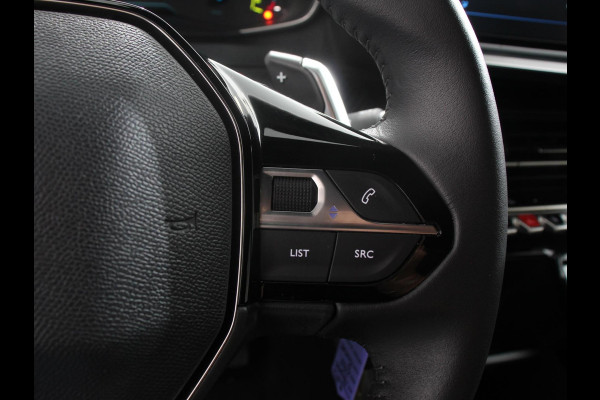 Peugeot 2008 1.2 Hybrid 145 Style Automaat Climate control Cruise control Apple Carplay/ Android Auto led Lichtmetalen velgen Parkeersensoren Camera