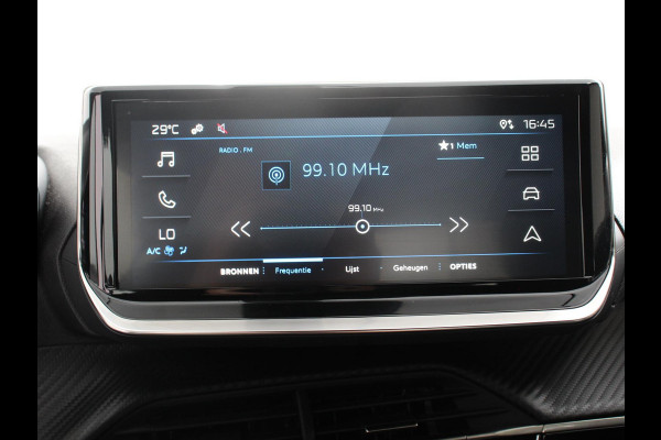 Peugeot 2008 1.2 Hybrid 145 Style Automaat Climate control Cruise control Apple Carplay/ Android Auto led Lichtmetalen velgen Parkeersensoren Camera