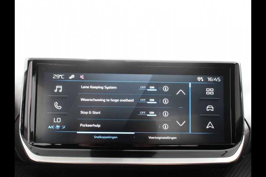 Peugeot 2008 1.2 Hybrid 145 Style Automaat Climate control Cruise control Apple Carplay/ Android Auto led Lichtmetalen velgen Parkeersensoren Camera