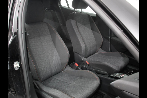Peugeot 2008 1.2 Hybrid 145 Style Automaat Climate control Cruise control Apple Carplay/ Android Auto led Lichtmetalen velgen Parkeersensoren Camera