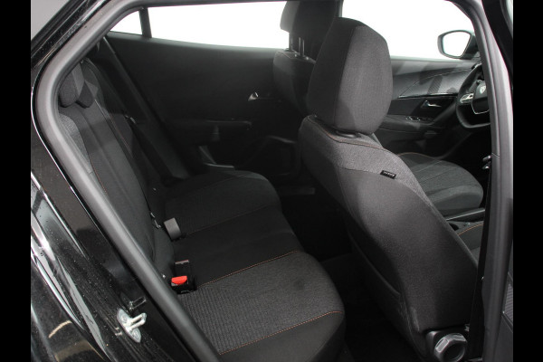 Peugeot 2008 1.2 Hybrid 145 Style Automaat Climate control Cruise control Apple Carplay/ Android Auto led Lichtmetalen velgen Parkeersensoren Camera