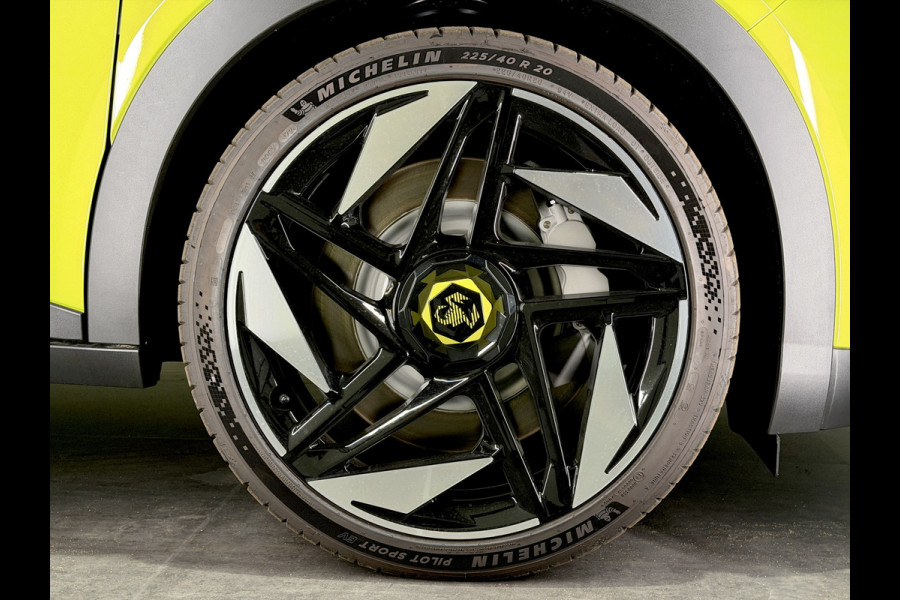 Fiat 600E Abarth Turismo 54 kWh | Acid Green