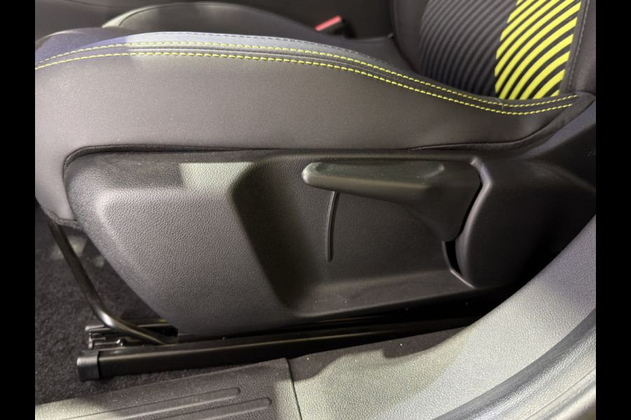 Fiat 600E Abarth Turismo 54 kWh | Acid Green