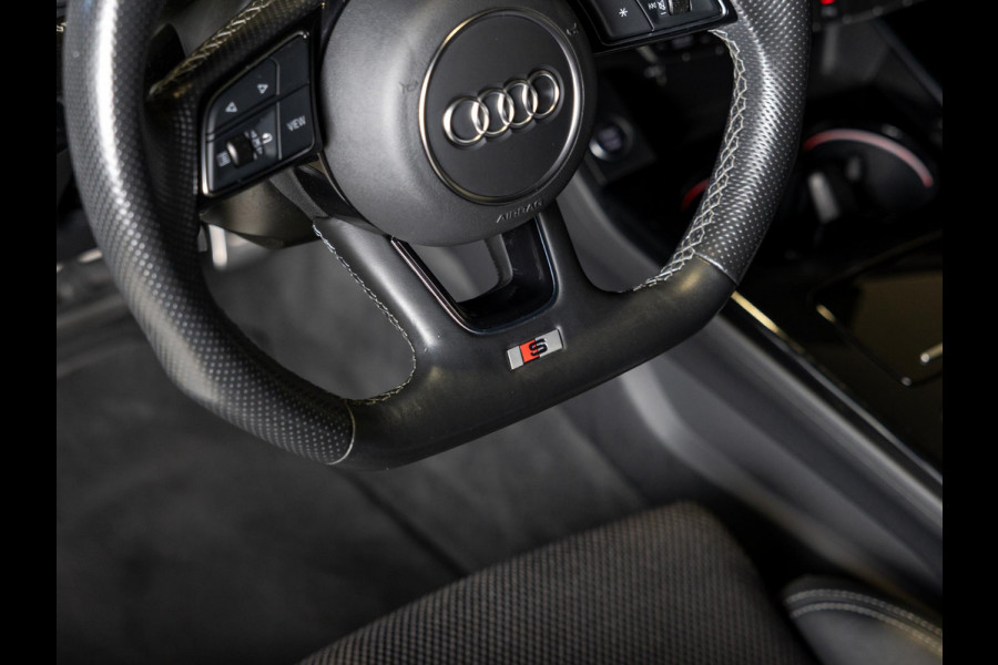 Audi A4 Avant 35 TFSI S edition Competition / 150pk / Stoelverwarming / Apple CarPlay /