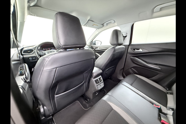 Opel Grandland X 131PK Turbo AGR-Comfort Stoelen Camera Navi Apple Carplay Android Auto Ecc Pdc Business + Lmv Privacy Glas Led Bluetooth Cruise Control Lane Assist Isofix Origineel Nederlandse Auto
