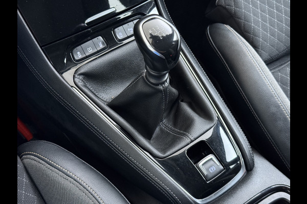 Opel Grandland X 131PK Turbo AGR-Comfort Stoelen Camera Navi Apple Carplay Android Auto Ecc Pdc Business + Lmv Privacy Glas Led Bluetooth Cruise Control Lane Assist Isofix Origineel Nederlandse Auto