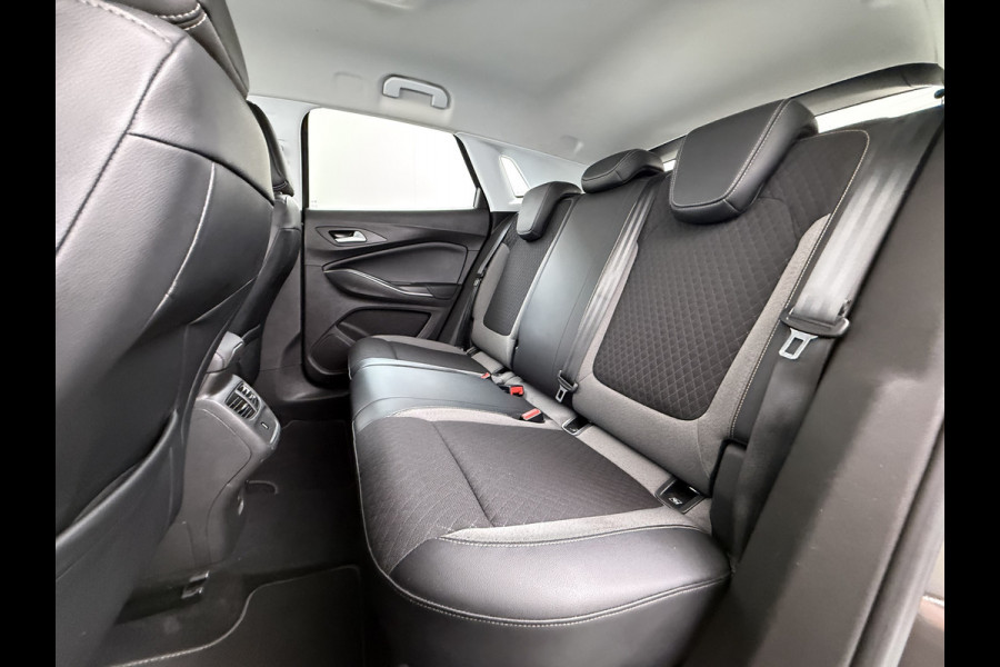 Opel Grandland X 131PK Turbo AGR-Comfort Stoelen Camera Navi Apple Carplay Android Auto Ecc Pdc Business + Lmv Privacy Glas Led Bluetooth Cruise Control Lane Assist Isofix Origineel Nederlandse Auto