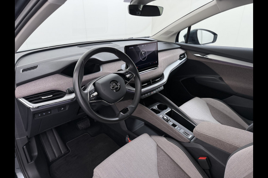 Škoda ENYAQ iV 60 First Edition SOH 92% Adap.Cruise Camera Elek.Stoel+Memory Stoel+Stuurverwarming 3-Zone Ecc Apple Carplay Android Auto Pdc P-Assist Privacy Glas Lmv Led-Matrix Isofix Keyless advanced Bleutooth Rijstrooksensor 1e Eigenaar Dealeronderhouden Origineel Nederlandse Auto