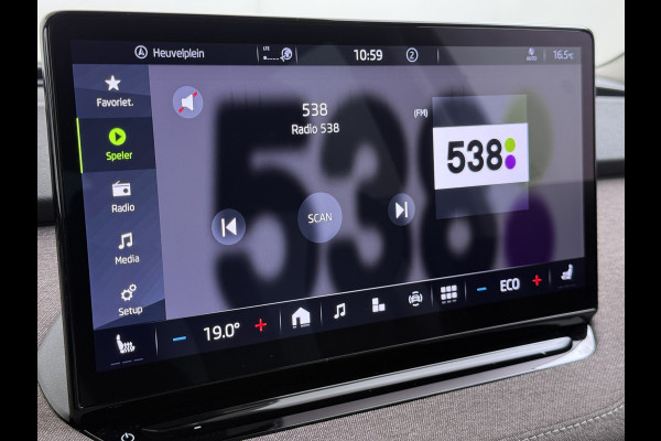 Škoda ENYAQ iV 60 First Edition SOH 92% Adap.Cruise Camera Elek.Stoel+Memory Stoel+Stuurverwarming 3-Zone Ecc Apple Carplay Android Auto Pdc P-Assist Privacy Glas Lmv Led-Matrix Isofix Keyless advanced Bleutooth Rijstrooksensor 1e Eigenaar Dealeronderhouden Origineel Nederlandse Auto