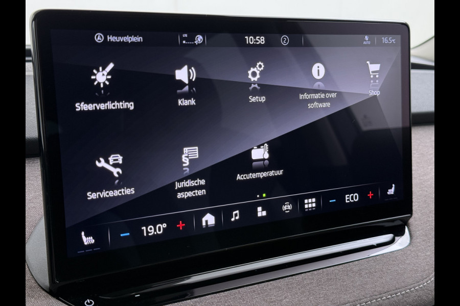 Škoda ENYAQ iV 60 First Edition SOH 92% Adap.Cruise Camera Elek.Stoel+Memory Stoel+Stuurverwarming 3-Zone Ecc Apple Carplay Android Auto Pdc P-Assist Privacy Glas Lmv Led-Matrix Isofix Keyless advanced Bleutooth Rijstrooksensor 1e Eigenaar Dealeronderhouden Origineel Nederlandse Auto