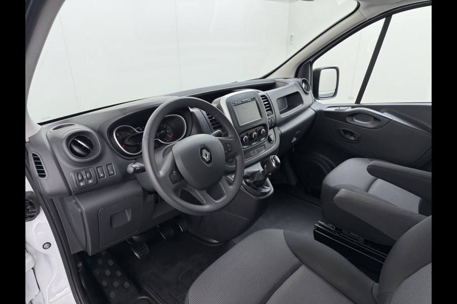Renault Trafic 2.0dCi 120PK T29 L1H1 Trekhaak Airco Navi Euro 6 Cruise Control Bluetooth Pdc Betonplex Vloer Wandbetimmering Schuifdeur 2.000KG Trekgewicht 1e Eigenaar Origineel Nederlandse Auto