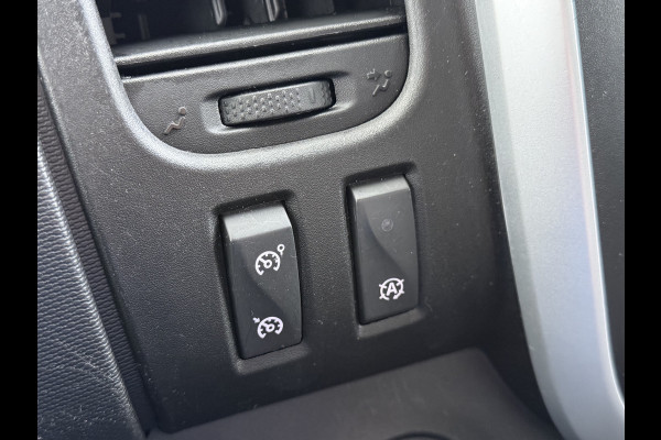 Renault Trafic 2.0dCi 120PK T29 L1H1 Trekhaak Airco Navi Euro 6 Cruise Control Bluetooth Pdc Betonplex Vloer Wandbetimmering Schuifdeur 2.000KG Trekgewicht 1e Eigenaar Origineel Nederlandse Auto