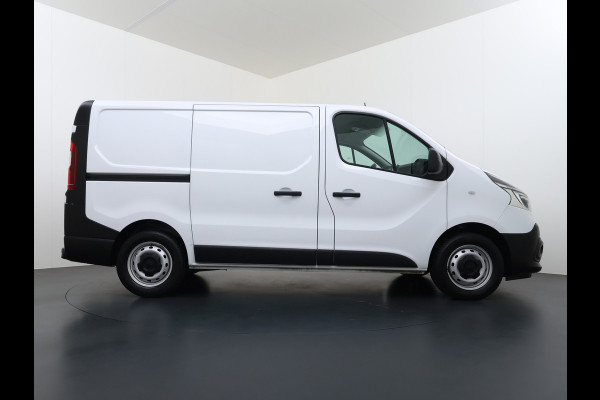 Renault Trafic 2.0dCi 120PK T29 L1H1 Trekhaak Airco Navi Euro 6 Cruise Control Bluetooth Pdc Betonplex Vloer Wandbetimmering Schuifdeur 2.000KG Trekgewicht 1e Eigenaar Origineel Nederlandse Auto
