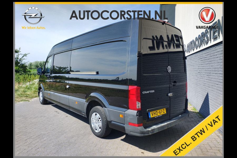 Volkswagen Crafter 35 2.0TDI 141PK Automaat L4H3 2X Schuifdeur Camera Apple Carplay Android Auto Cruise Control Navi Airco Pdc Betonplex Vloer Lat om Lat Betimmering Wandbeplating Euro 6 Origineel Nederlandse Bus