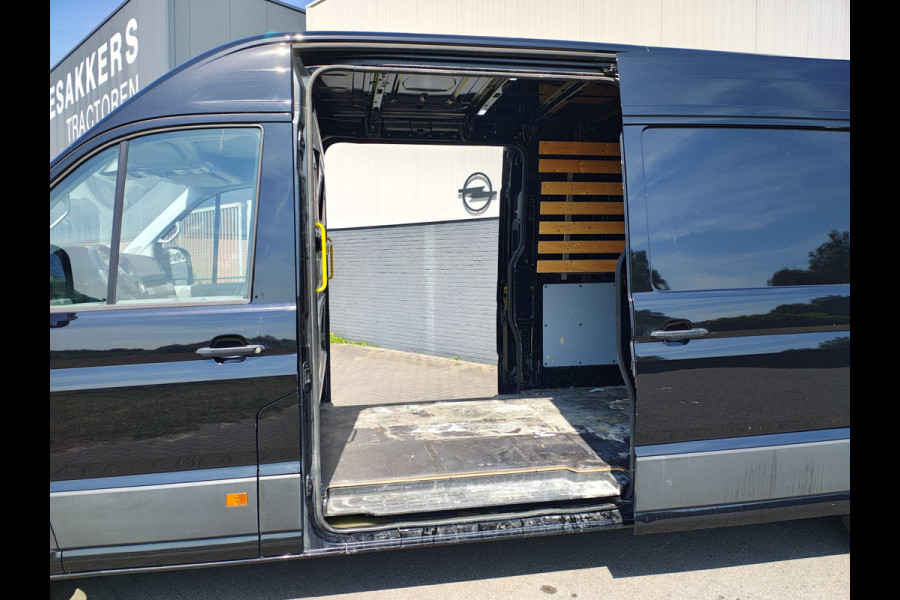 Volkswagen Crafter 35 2.0TDI 141PK Automaat L4H3 2X Schuifdeur Camera Apple Carplay Android Auto Cruise Control Navi Airco Pdc Betonplex Vloer Lat om Lat Betimmering Wandbeplating Euro 6 Origineel Nederlandse Bus