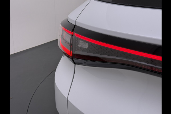 Volkswagen ID.4 1st 82kWh SOH 90% Trekhaak Warmtepomp Adap.Cruise Camera Stuur+Stoelverwarming Navi Ecc Apple Carplay Android Auto Privacy Glas Lmv Led Isofix Voorruitverwarming 1.000KG Trekgewicht