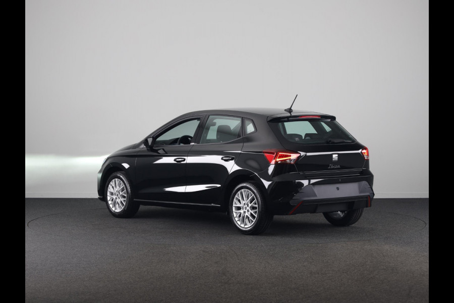 Seat Ibiza Style Plus 1.0 EcoTSI 95 PK | Midnight Black Metallic | Apple Carplay | Park Assist | Cruise Control
