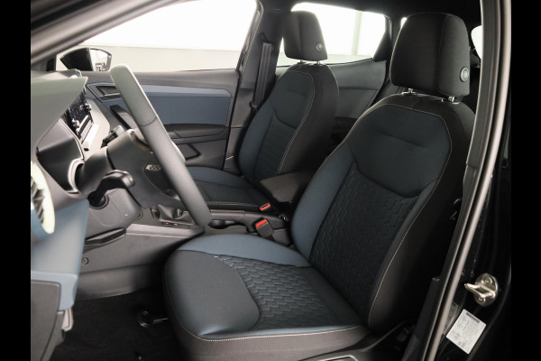 Seat Ibiza Style Plus 1.0 EcoTSI 95 PK | Midnight Black Metallic | Apple Carplay | Park Assist | Cruise Control