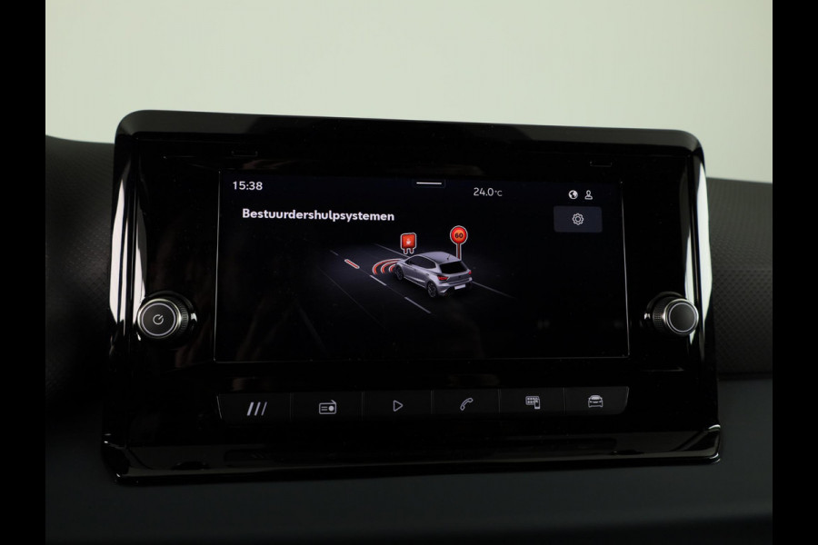 Seat Ibiza Style Plus 1.0 EcoTSI 95 PK | Midnight Black Metallic | Apple Carplay | Park Assist | Cruise Control