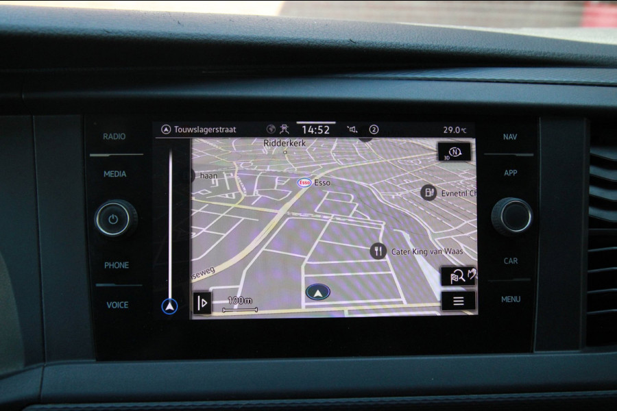 Volkswagen Transporter 2.0 TDI L2H1 App connect / Imperiaal / Camera / Trekhaak / 3 zits