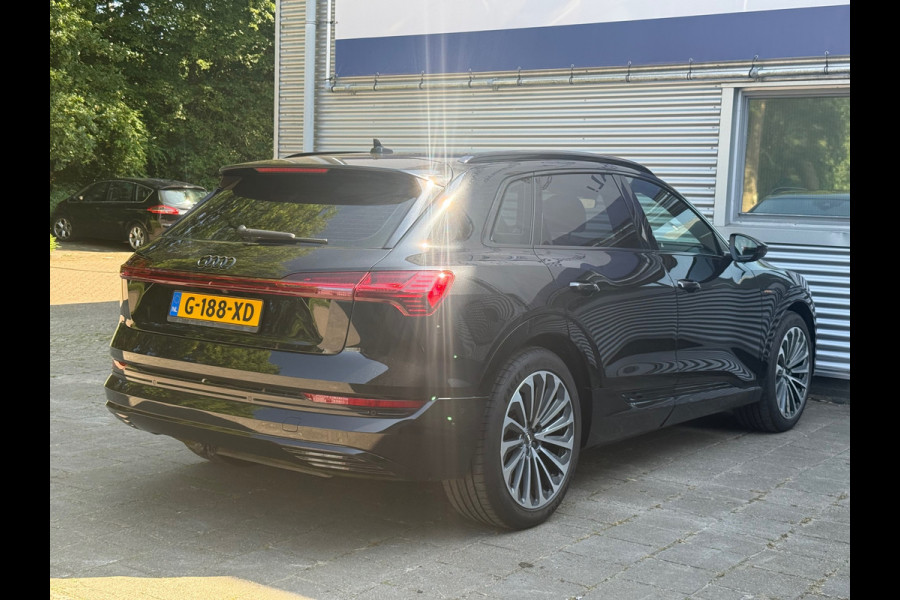 Audi e-tron E-tron 55 quattro advanced S Line 95 kWh l Trekhaak l VDOH l Alarm l