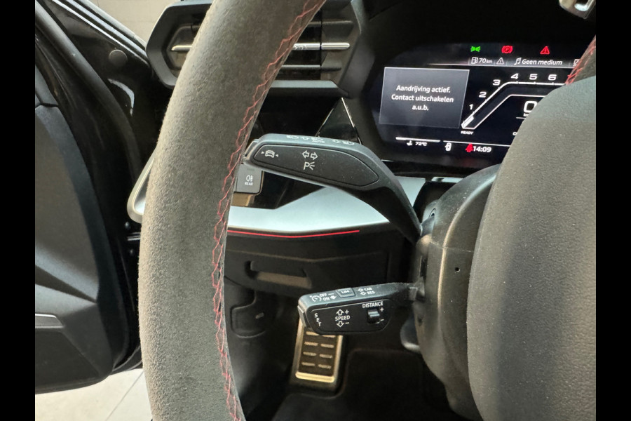 Audi RS3 Limousine 2.5 TFSI Quattro Pano|HuD|Massage|B&O|BTW