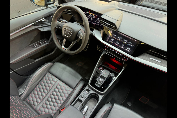 Audi RS3 Limousine 2.5 TFSI Quattro Pano|HuD|Massage|B&O|BTW