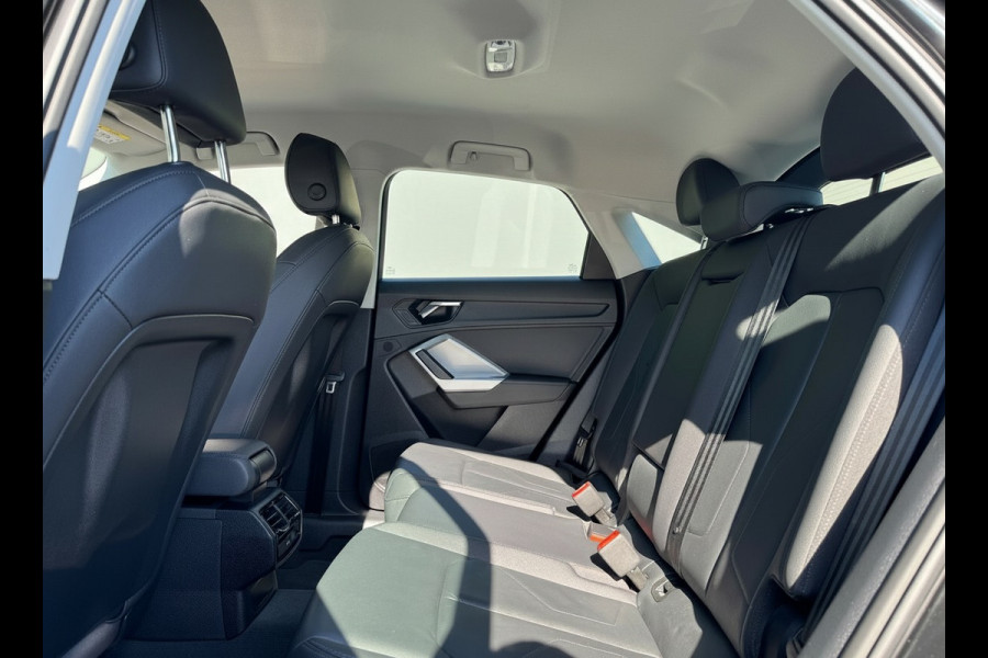 Audi Q3 Sportback 45 TFSI e 245PK BUSINESS EDITION PHEV LEDER/NAVICAMERA/CARPLAY/ELEKTR.KLEP
