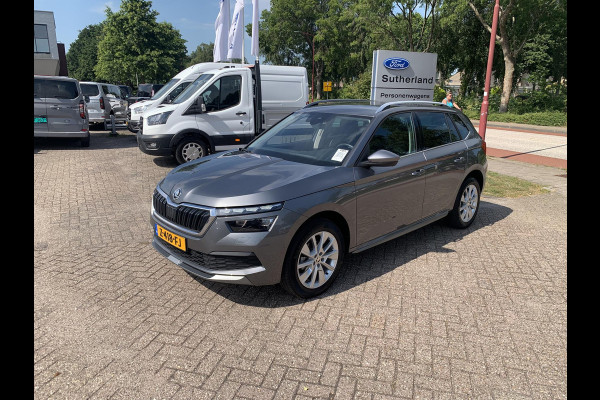Škoda Kamiq 1.0 TSI Ambition 110pk Automaat | Wegklapbare Trekhaak | Adaptieve Cruise | Stoelverwarming | Achteruitrijcamera