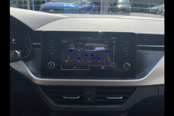 Škoda Kamiq 1.0 TSI Ambition 110pk Automaat | Wegklapbare Trekhaak | Adaptieve Cruise | Stoelverwarming | Achteruitrijcamera