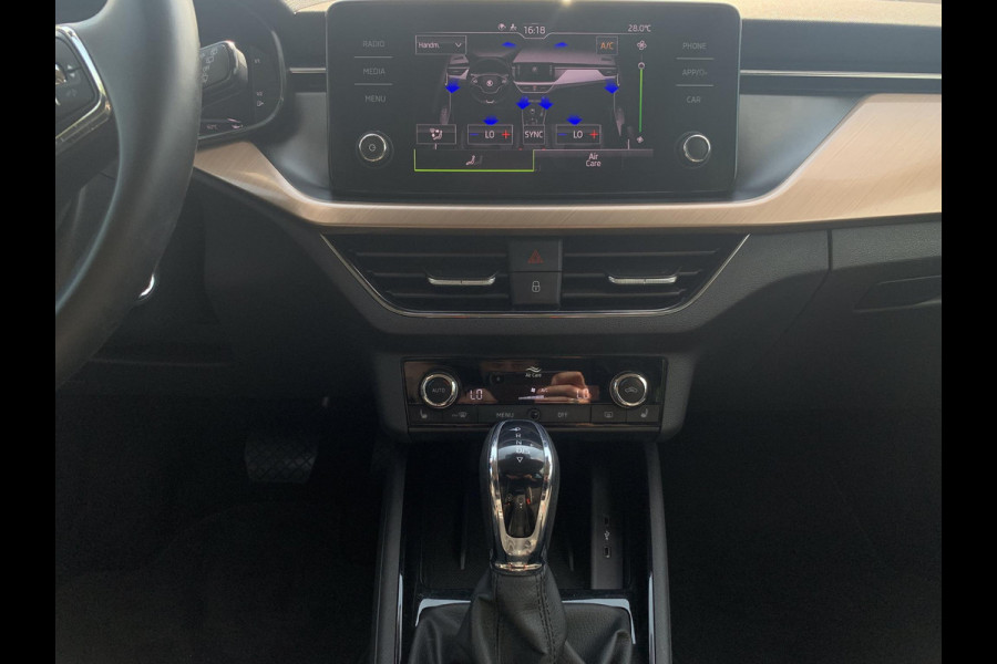 Škoda Kamiq 1.0 TSI Ambition 110pk Automaat | Wegklapbare Trekhaak | Adaptieve Cruise | Stoelverwarming | Achteruitrijcamera