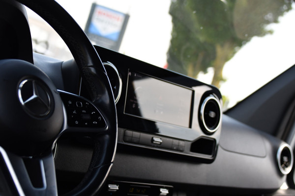 Mercedes-Benz Sprinter 316 2.2 CDI L2H2 PB Edition Cruise, 360 Camera, Carplay, LED, 10,5'' Mbux, Automaat, 164pk, Stoelverwarming, Standkachel, Trekhaak, Uniek!