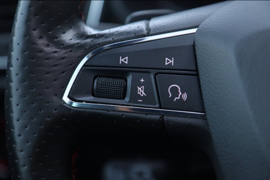 Seat Leon ST 1.5 TSI FR Black Edition / PANO / VIRTUAL / ACC / BEATS / CAMERA / STOELVERW