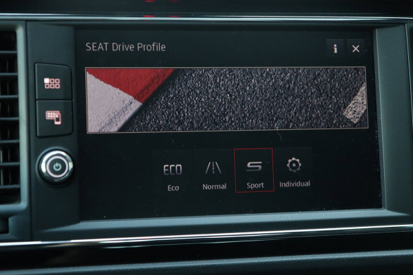 Seat Leon ST 1.5 TSI FR Black Edition / PANO / VIRTUAL / ACC / BEATS / CAMERA / STOELVERW