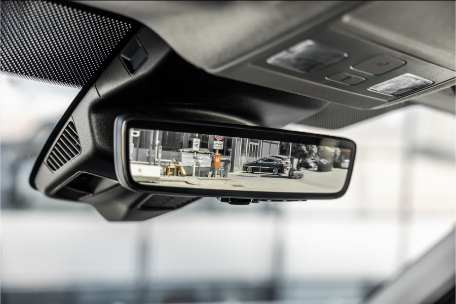 Ford Transit Custom 300 2.0 TDCI L2H1 Limited DC | BPM VRIJ | Dubbel Cabine | Elec schuifdeuren | ACC | Blind Spot | 360 Camera | CarPlay | Navigatie | Stoelverwarming | 5-Zitter | BPM Vrij