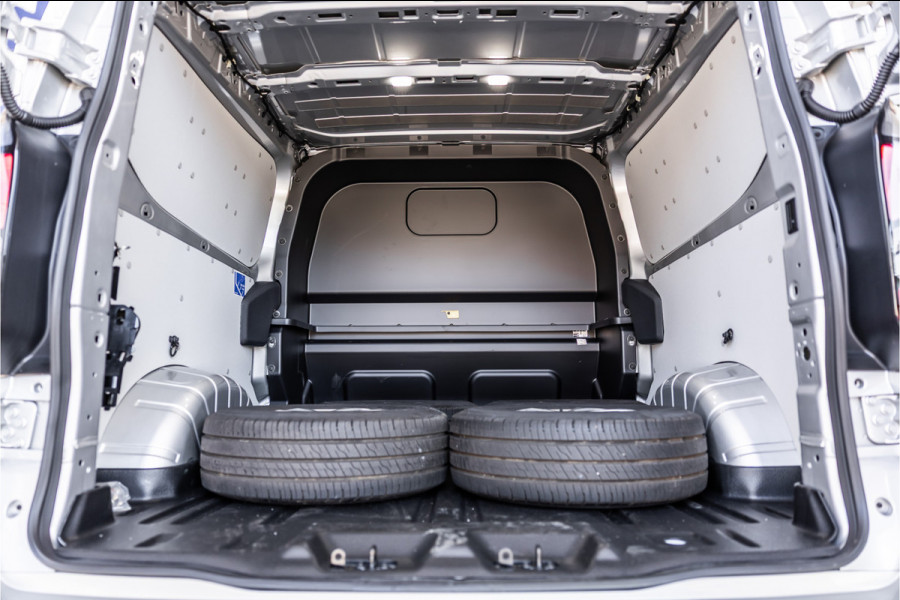 Ford Transit Custom 300 2.0 TDCI L2H1 Limited DC | BPM VRIJ | Dubbel Cabine | Elec schuifdeuren | ACC | Blind Spot | 360 Camera | CarPlay | Navigatie | Stoelverwarming | 5-Zitter | BPM Vrij