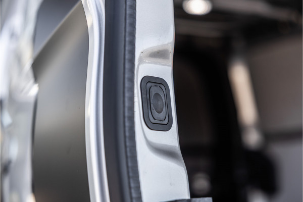 Ford Transit Custom 300 2.0 TDCI L2H1 Limited DC | BPM VRIJ | Dubbel Cabine | Elec schuifdeuren | ACC | Blind Spot | 360 Camera | CarPlay | Navigatie | Stoelverwarming | 5-Zitter | BPM Vrij