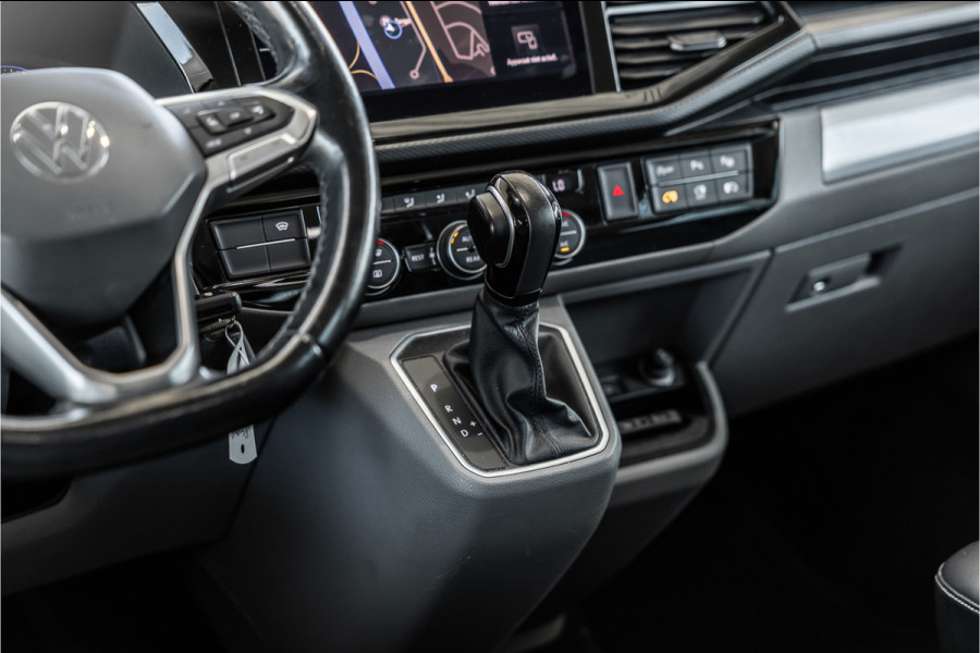 Volkswagen Transporter 2.0 TDI L2H1 DC Caravelle | LeightonVans Bodykit | ACC | Bi-Xenon | Elek deuren | Lederen bekleding | Camera | CarPlay | Navigatie | Trekhaak | Nieuwe APK