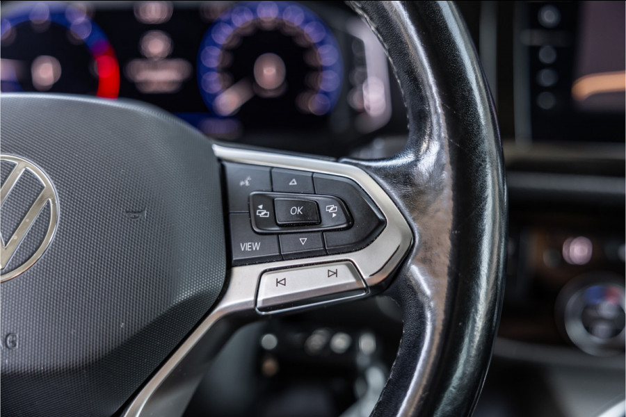 Volkswagen Transporter 2.0 TDI L2H1 DC Caravelle | LeightonVans Bodykit | ACC | Bi-Xenon | Elek deuren | Lederen bekleding | Camera | CarPlay | Navigatie | Trekhaak | Nieuwe APK