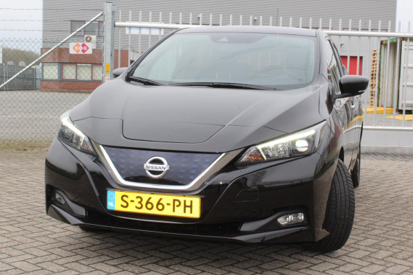 Nissan Leaf Acenta 40 kWh LED MULTI MEDIA KEYLESS CAMERA NAVI SOH 90,83%