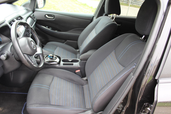 Nissan Leaf Acenta 40 kWh LED MULTI MEDIA KEYLESS CAMERA NAVI SOH 90,83%