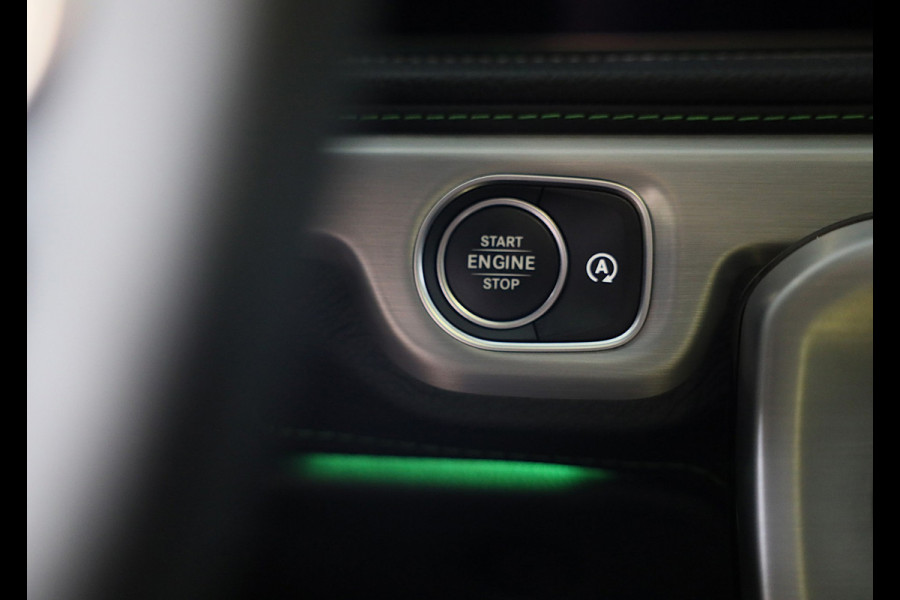 Mercedes-Benz G-Klasse 63 Manufaktur / Olijf Groen / Carbon / Massage / Memory / 360 Camera / Lane Assist / BURMESTER / Open Dak