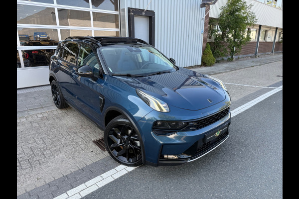 Lynk & Co 01 1.5 CARPLAY/CAM/NAVI/FULL LED/LMV-20/VIRTU/PANO