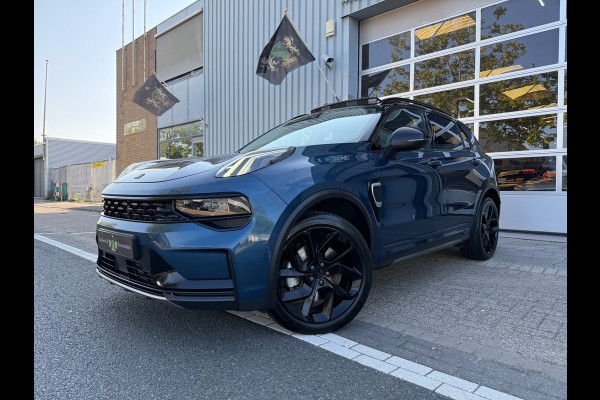 Lynk & Co 01 1.5 CARPLAY/CAM/NAVI/FULL LED/LMV-20/VIRTU/PANO