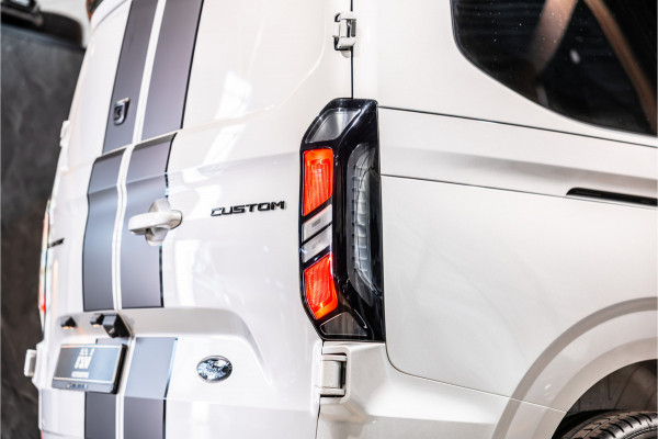 Ford Transit Custom 300 2.0 TDCI L2H1 Limited DC | BPM VRIJ | Dubbel Cabine | Elec schuifdeuren | ACC | Blind Spot | 360 Camera | CarPlay | Navigatie | Stoelverwarming | 5-Zitter | BPM Vrij