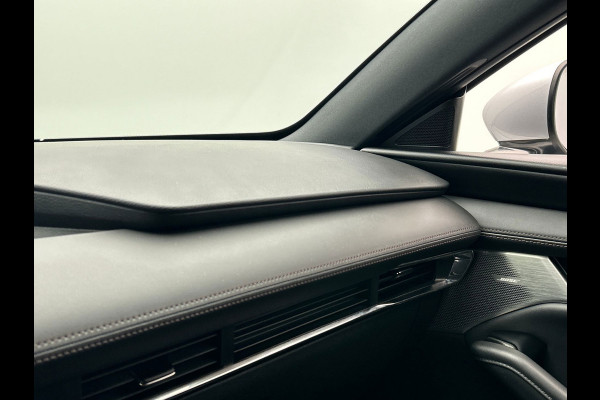 Mazda 3 2.0 e-SkyActiv-X M Hybrid 180 Luxury | Head-up | Stoelverwarming | 360 Camera |Bose | Memory | Adaptieve Cruise/Control |
