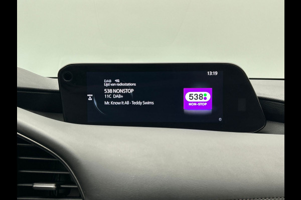 Mazda 3 2.0 e-SkyActiv-X M Hybrid 180 Luxury | Head-up | Stoelverwarming | 360 Camera |Bose | Memory | Adaptieve Cruise/Control |