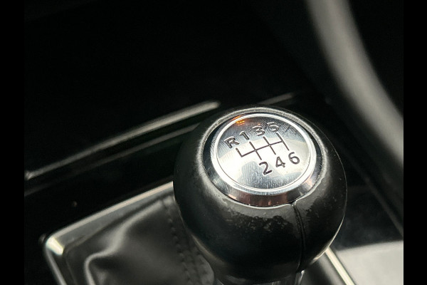 Mazda 3 2.0 e-SkyActiv-X M Hybrid 180 Luxury | Head-up | Stoelverwarming | 360 Camera |Bose | Memory | Adaptieve Cruise/Control |